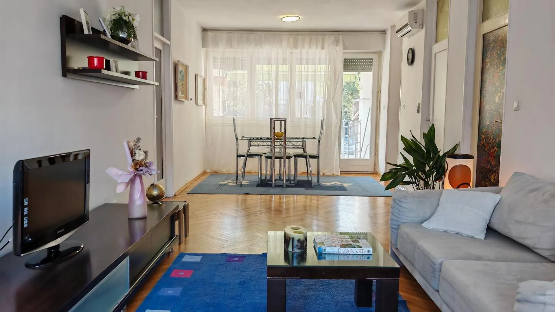 Comfort Apartment With Balcony And Sea View Split Croatia