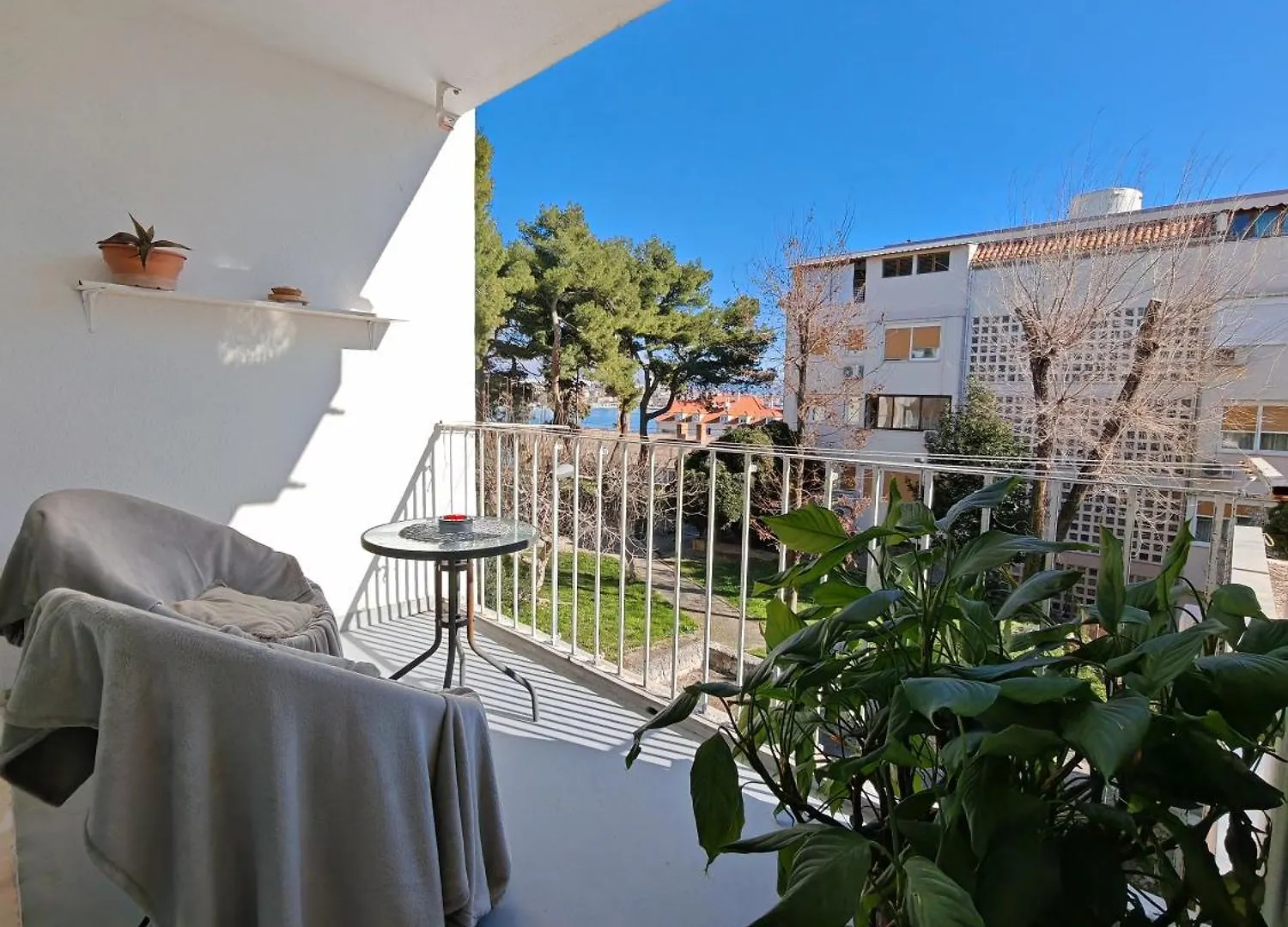 Comfort Apartment With Balcony And Sea View Split Croatia