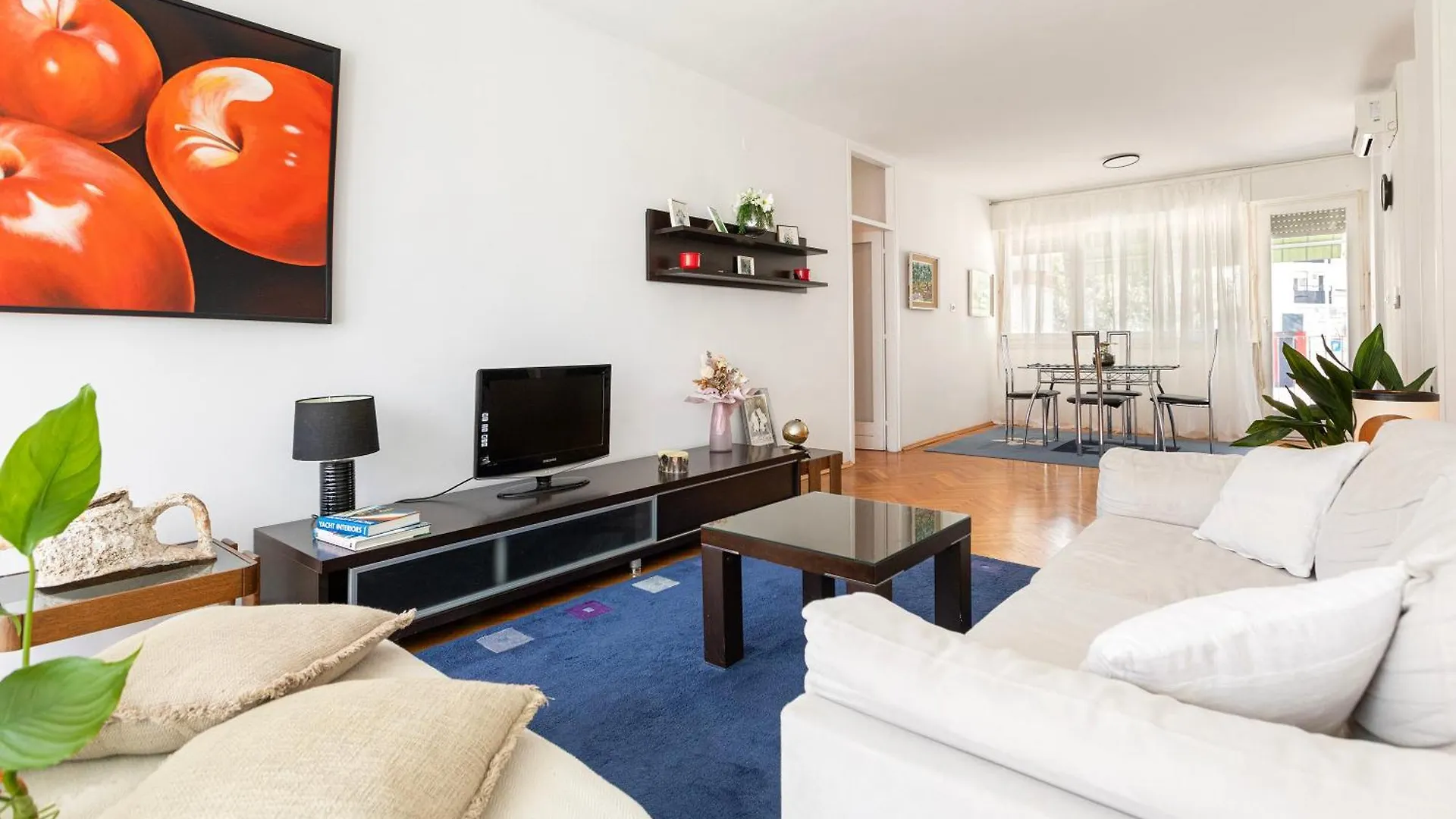 Comfort Apartment With Balcony And Sea View Split Croatia