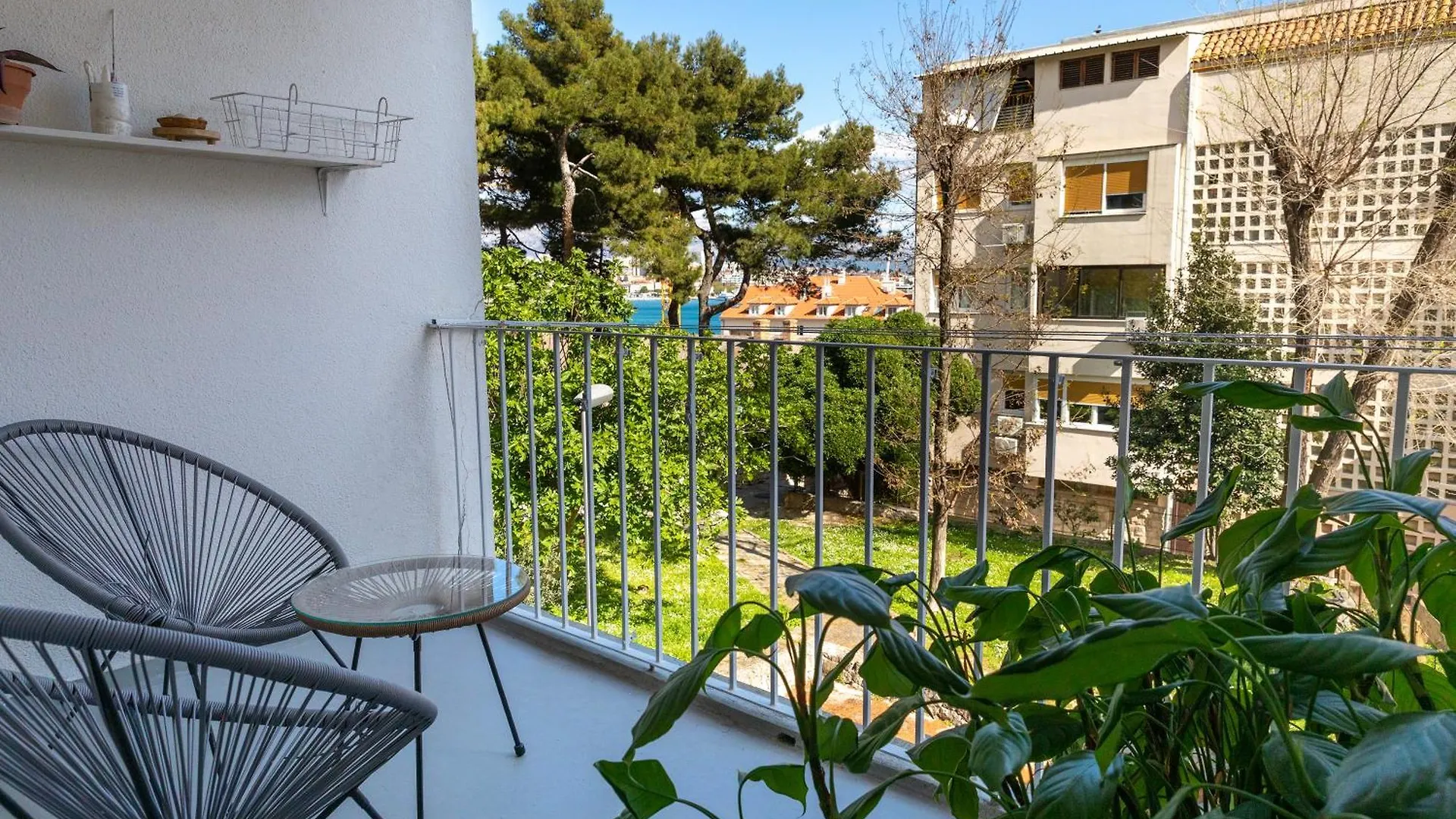 Comfort Apartment With Balcony And Sea View Split 0*,