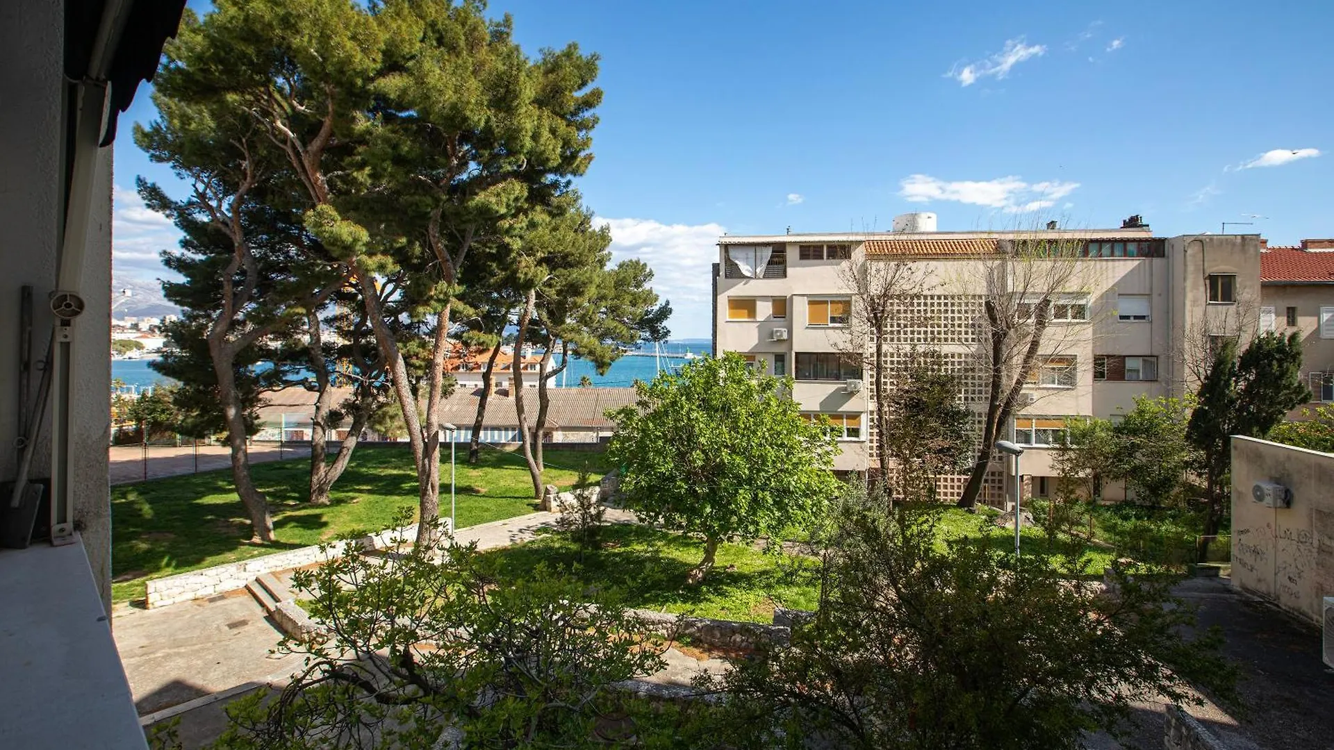Comfort Apartment With Balcony And Sea View Split
