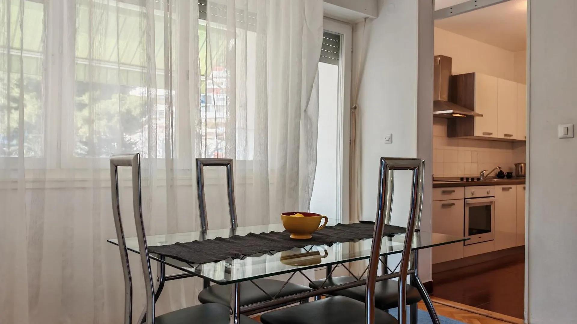 Comfort Apartment With Balcony And Sea View Σπλιτ Κροατία