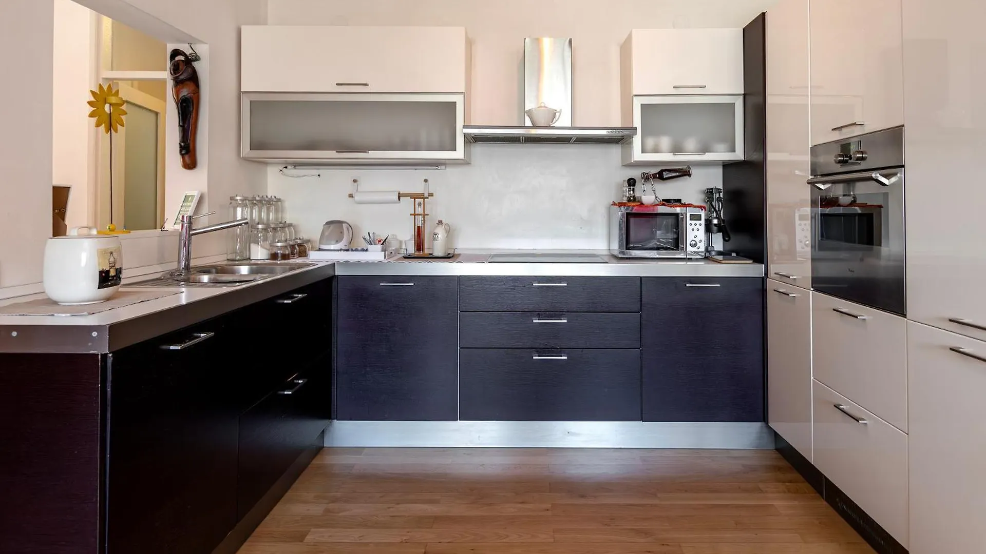 Comfort Apartment With Balcony And Sea View Σπλιτ